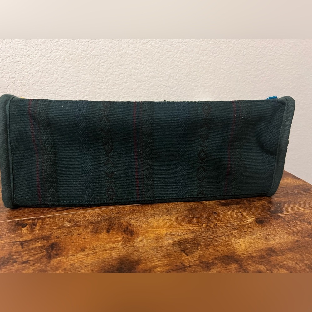 America & Beyond Beaded Evergreen Monstera Mini Tote - Picture 12 of 13